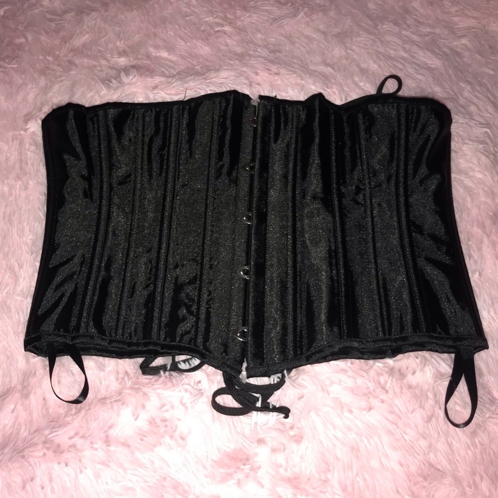 Black corset waist trainer